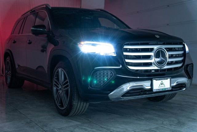 Used 2025 Mercedes-Benz GLS 450 4MATIC image 40