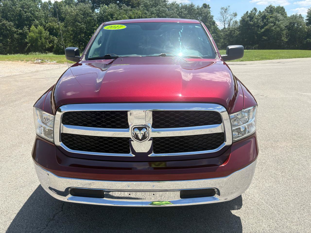Used 2017 RAM 1500 Classic SLT AWD/4WD image 8