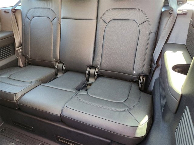 New 2024 Land Rover Defender 130 S image 30