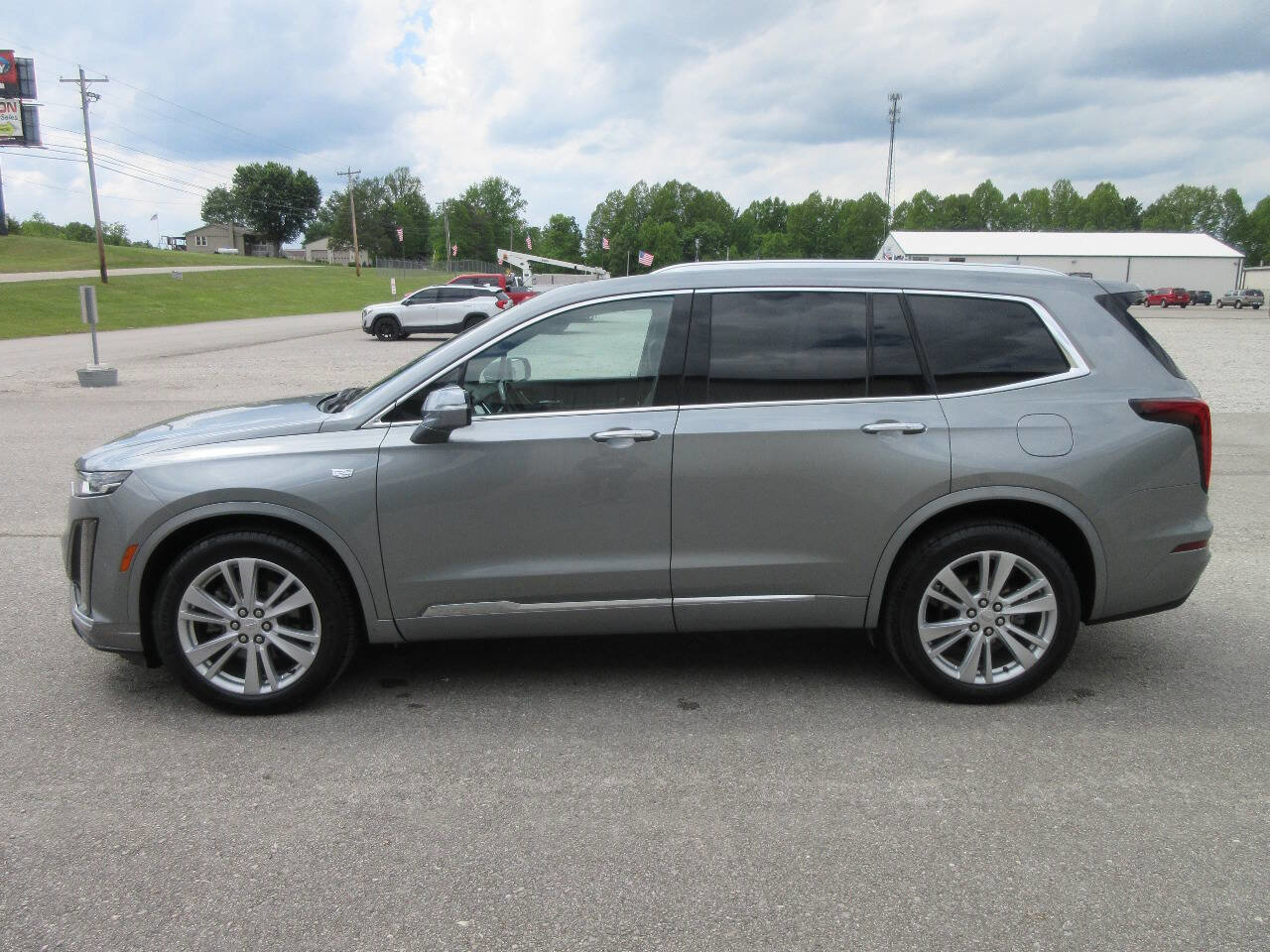 Used 2023 Cadillac XT6 Premium Luxury AWD/4WD image 3