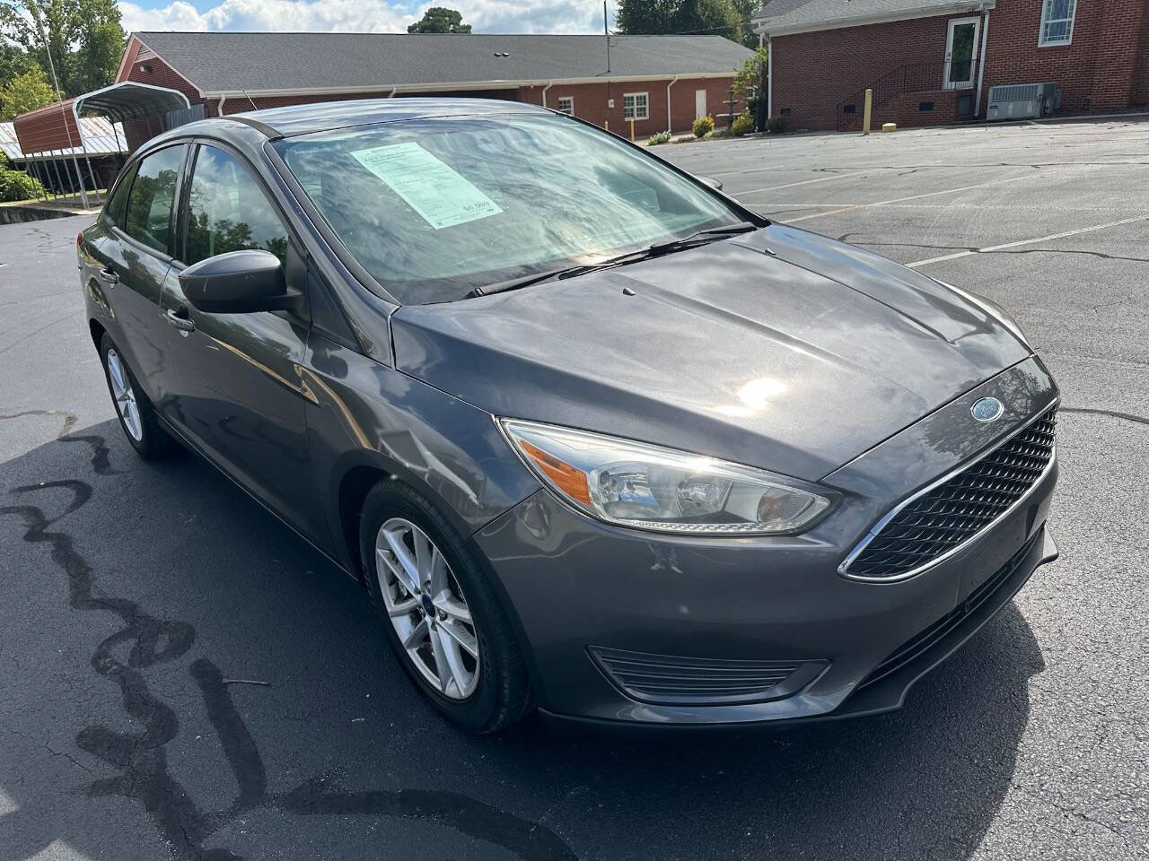 Used 2018 Ford Focus SE image 4