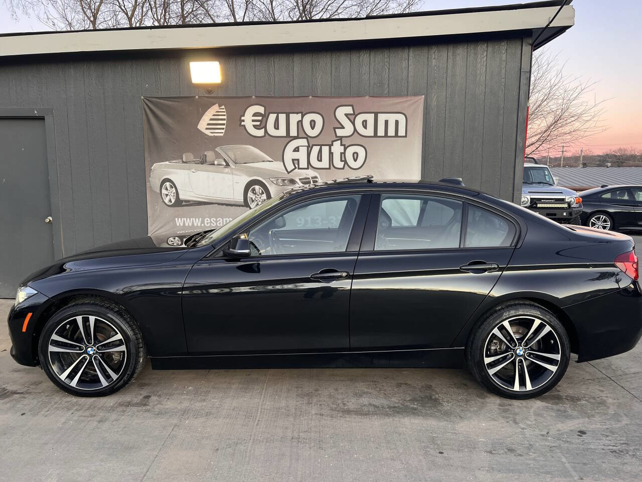Used 2018 BMW 328d xDrive Sedan image 5