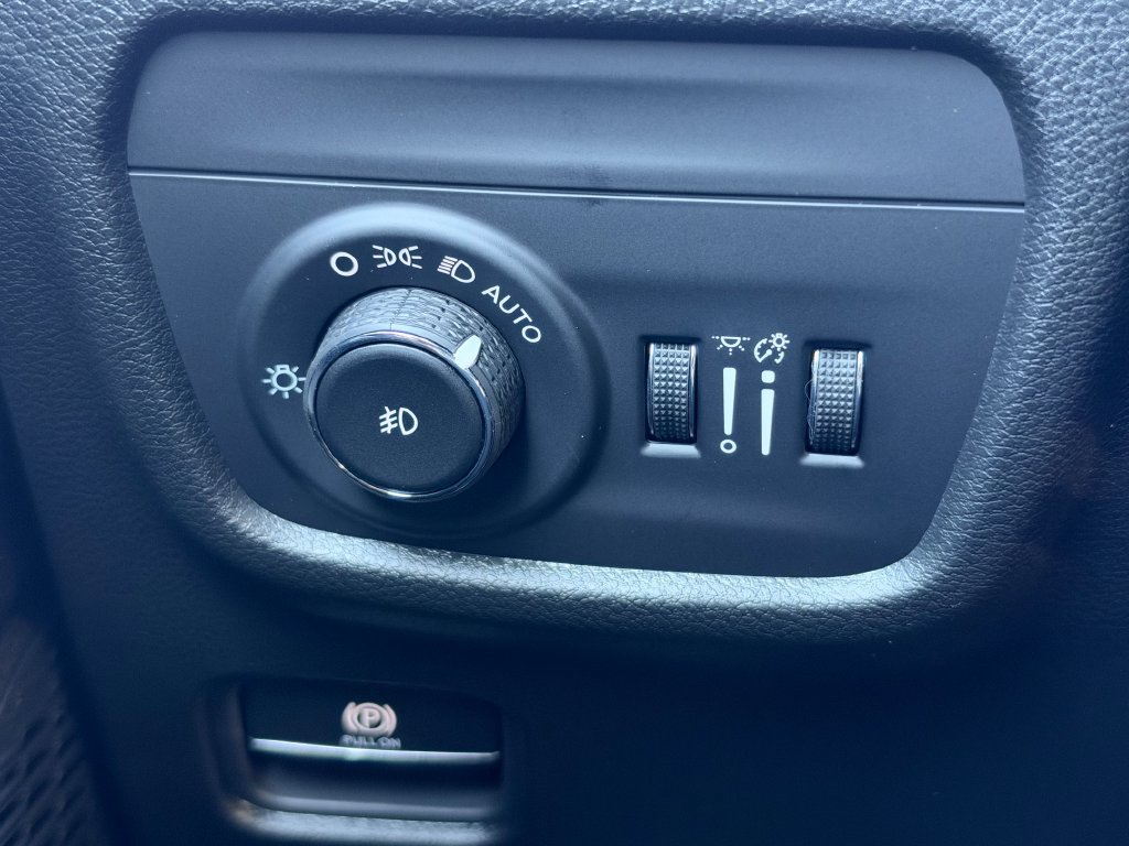 New 2027 Jeep Grand Cherokee Limited AWD/4WD image 28