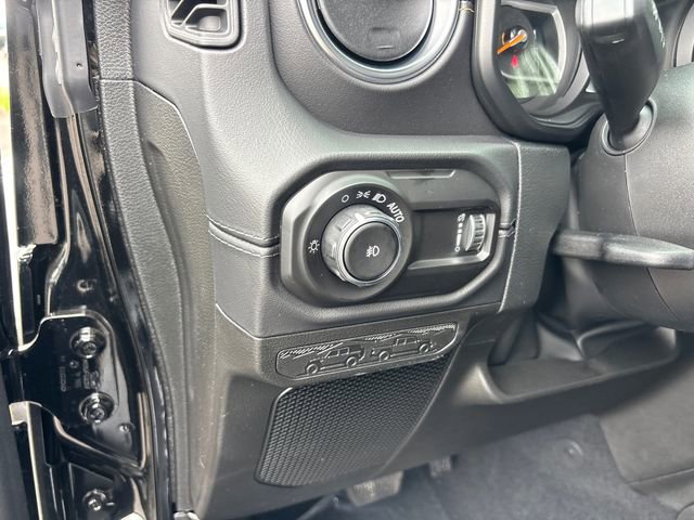 New 2026 Jeep Wrangler Unlimited Sahara AWD/4WD image 16