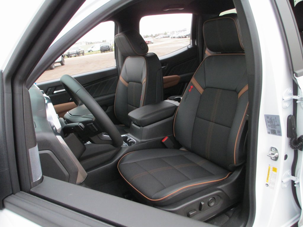 New 2026 GMC Canyon AT4 image 10