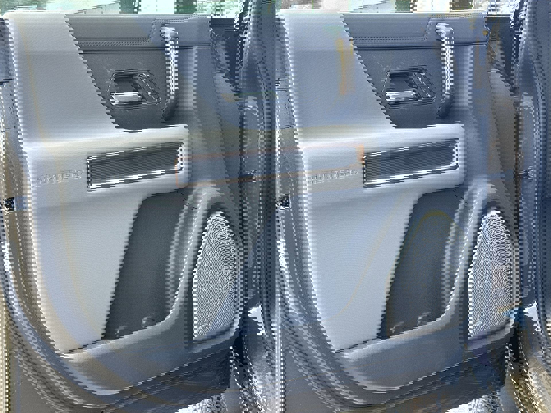 New 2025 GMC Hummer EV 2X AWD/4WD image 24