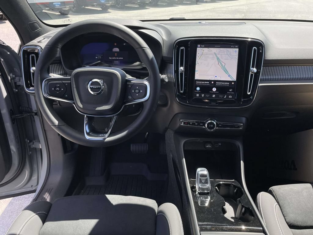 New 2026 Volvo EX40 Ultra AWD/4WD image 3