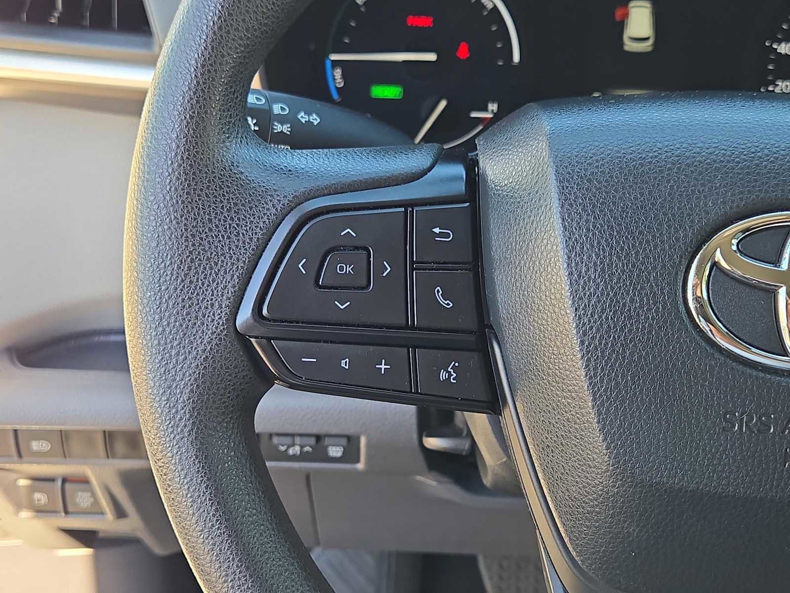 Used 2024 Toyota Sienna LE image 23