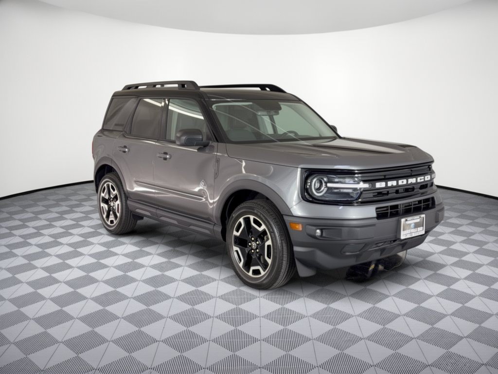 Used 2022 Ford Bronco Sport Outer Banks w/ Tech Package AWD/4WD image 7