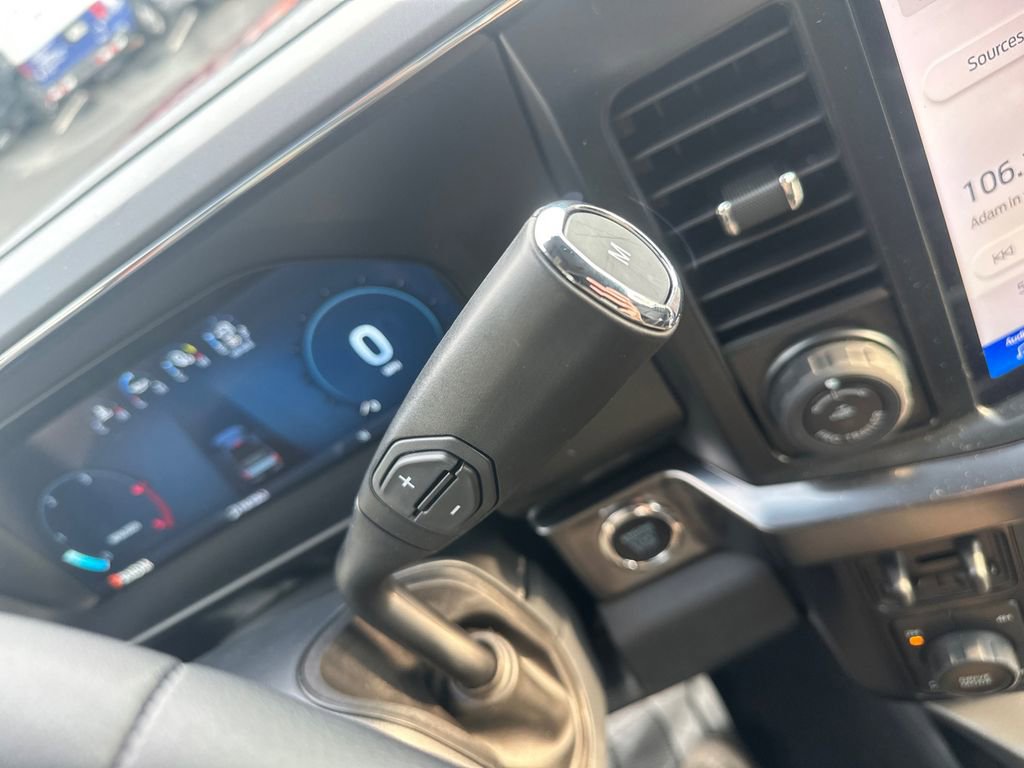 New 2026 Ford F250 Lariat w/ Lariat Premium Package image 24