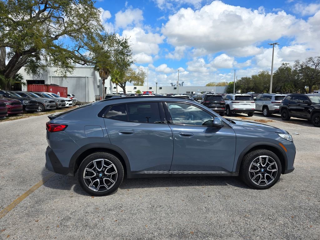 Used 2025 BMW X2 xDrive28i w/ Premium Package image 7