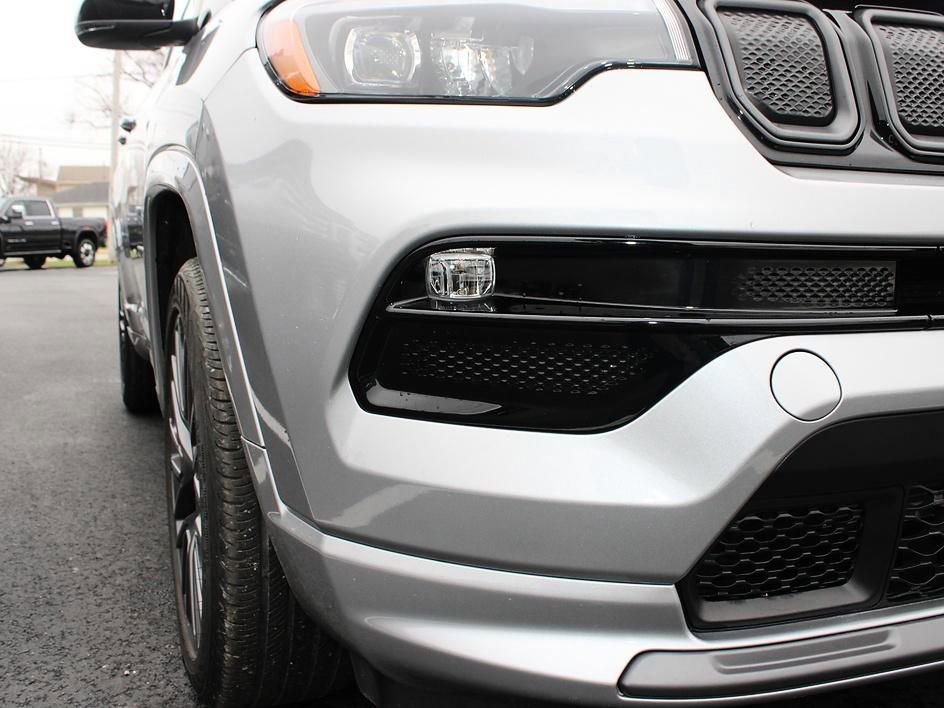 Used 2022 Jeep Compass High Altitude AWD/4WD image 11
