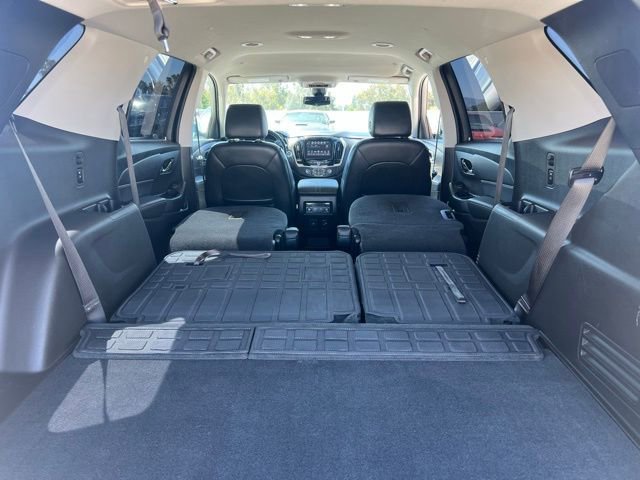 Used 2019 Chevrolet Traverse RS w/ LPO, Floor Liner Package FWD image 44