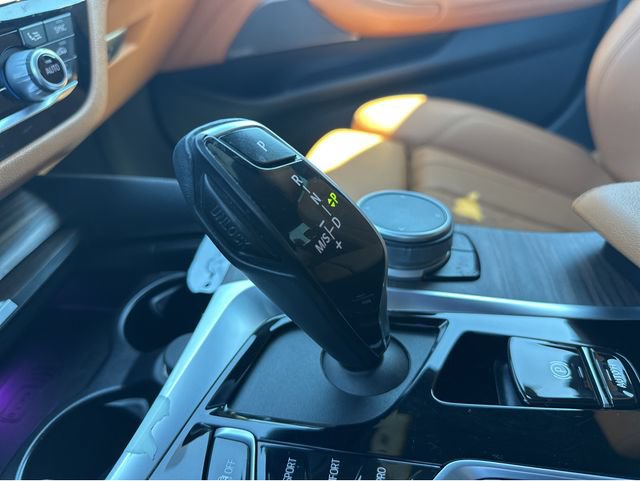 Used 2021 BMW 540i w/ Premium Package RWD image 30