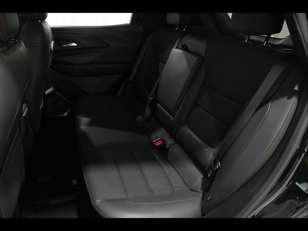 Used 2021 Chevrolet TrailBlazer RS w/ Convenience Package FWD image 21