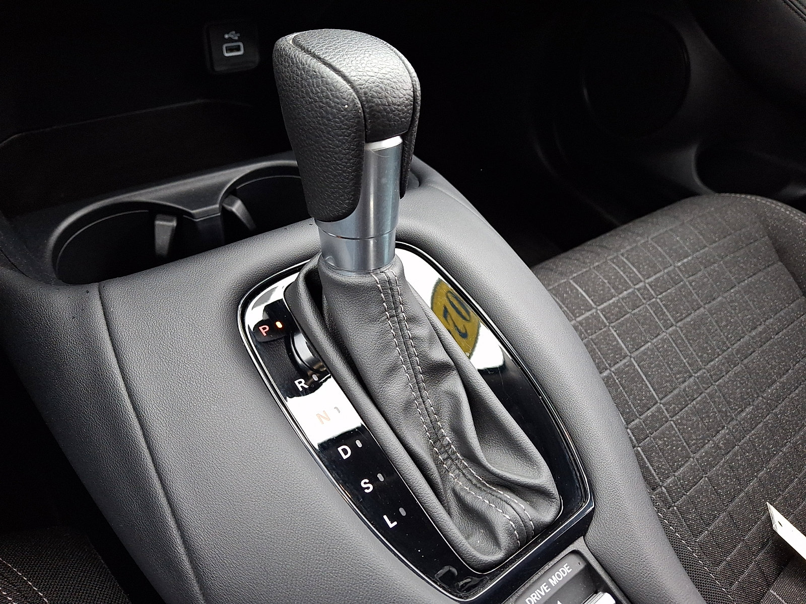 Used 2024 Honda HR-V LX image 14