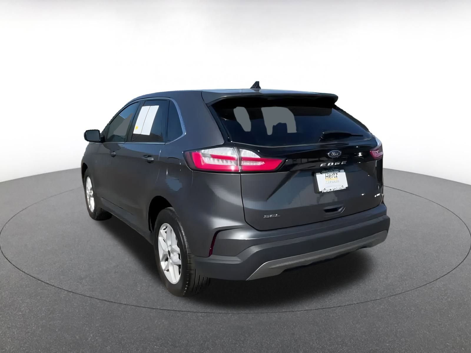 Used 2024 Ford Edge SEL image 11