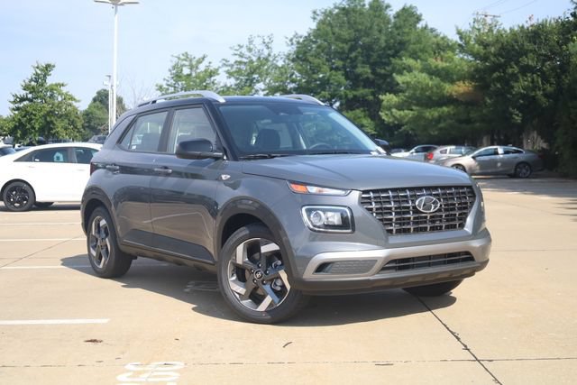 New 2026 Hyundai Venue SEL FWD image 4