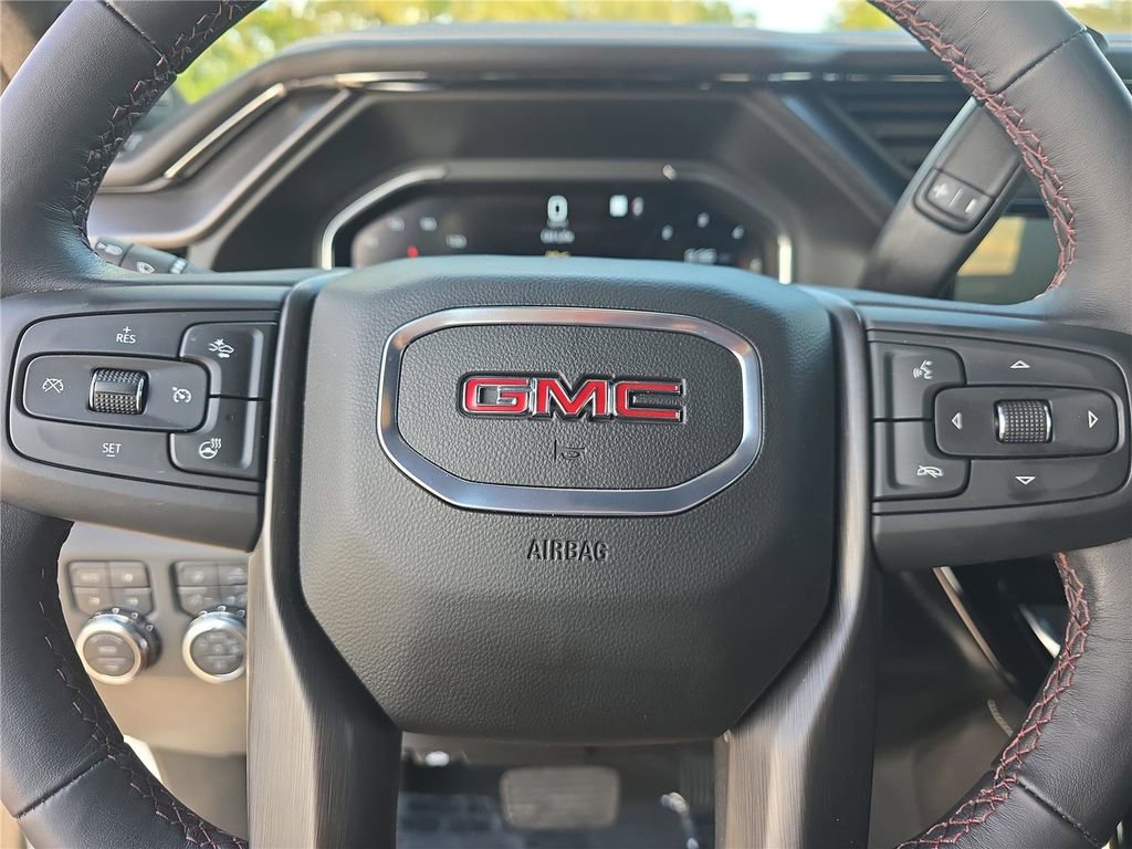 Used 2025 GMC Sierra 2500 AT4X image 23