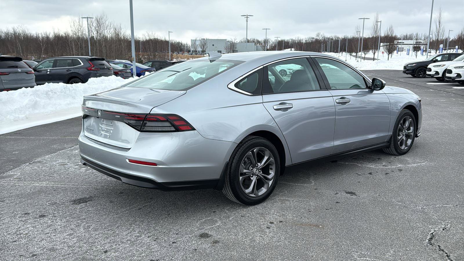 Used 2023 Honda Accord EX image 6