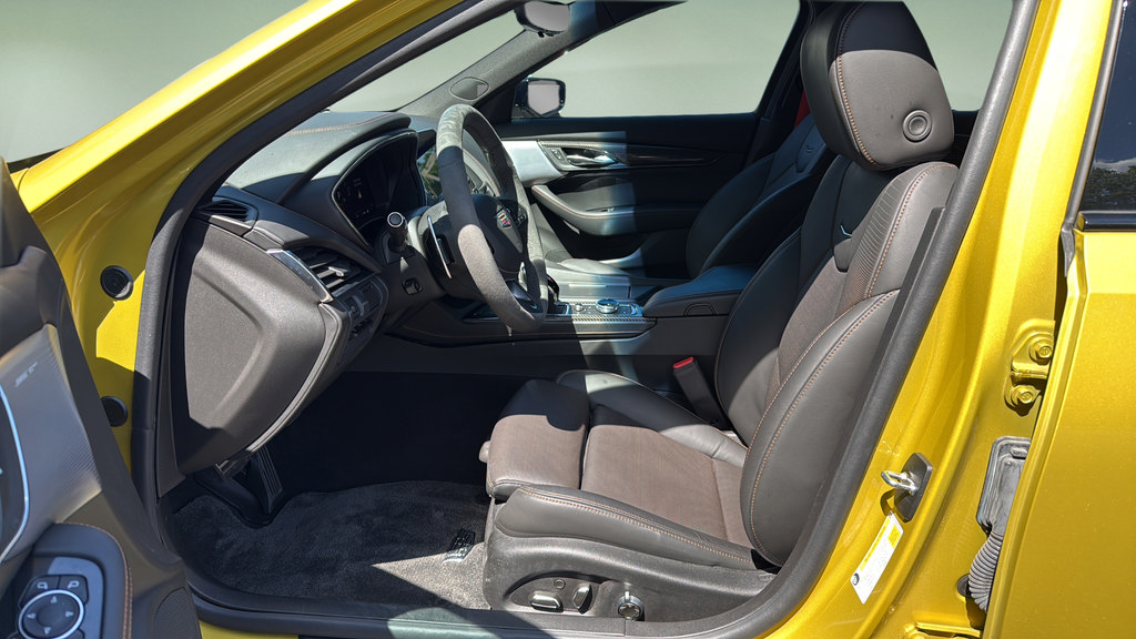 Certified 2024 Cadillac CT5 V w/ Premium Package RWD image 18
