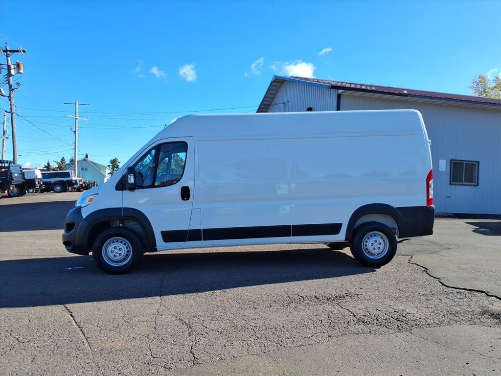 Used 2025 RAM ProMaster 2500 w/ Convenience Group FWD image 2
