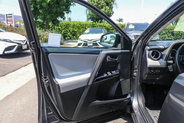 Used 2017 Toyota RAV4 Limited w/ Advanced Technology Package FWD image 28
