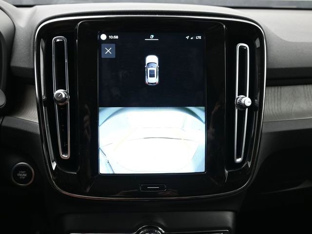 Used 2023 Volvo XC40 B5 Plus w/ Driver Assist Package image 21