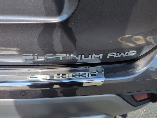 Used 2022 Toyota Highlander Platinum image 12