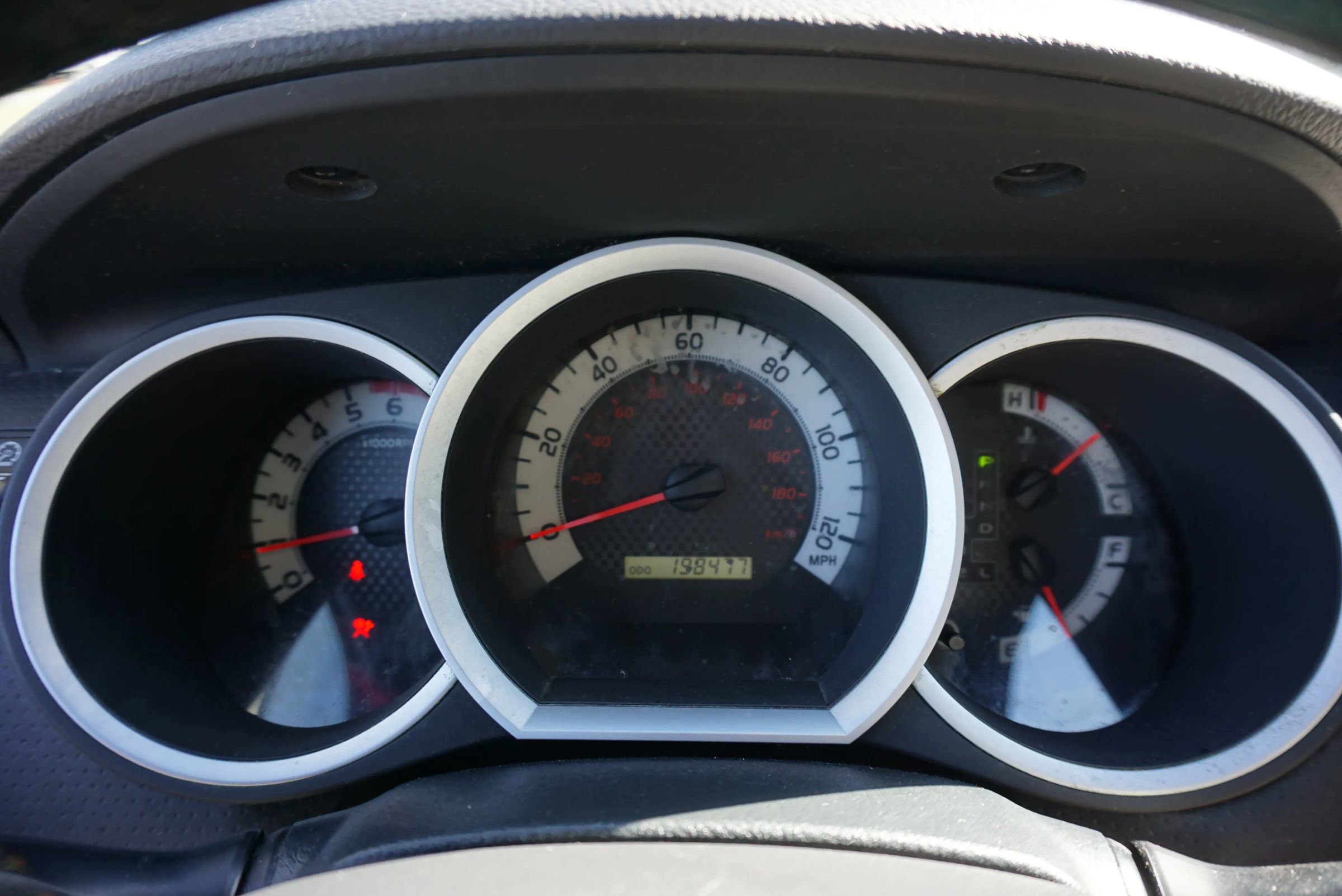Used 2014 Toyota Tacoma PreRunner w/ SR5 Package RWD image 28