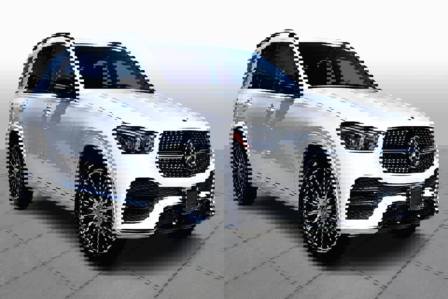 Used 2023 Mercedes-Benz GLE 350 4MATIC image 2