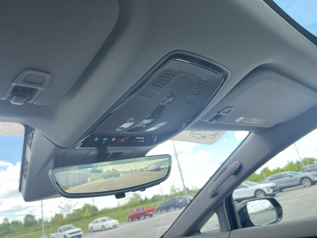 Certified 2025 Cadillac Optiq Sport 1 AWD/4WD image 30