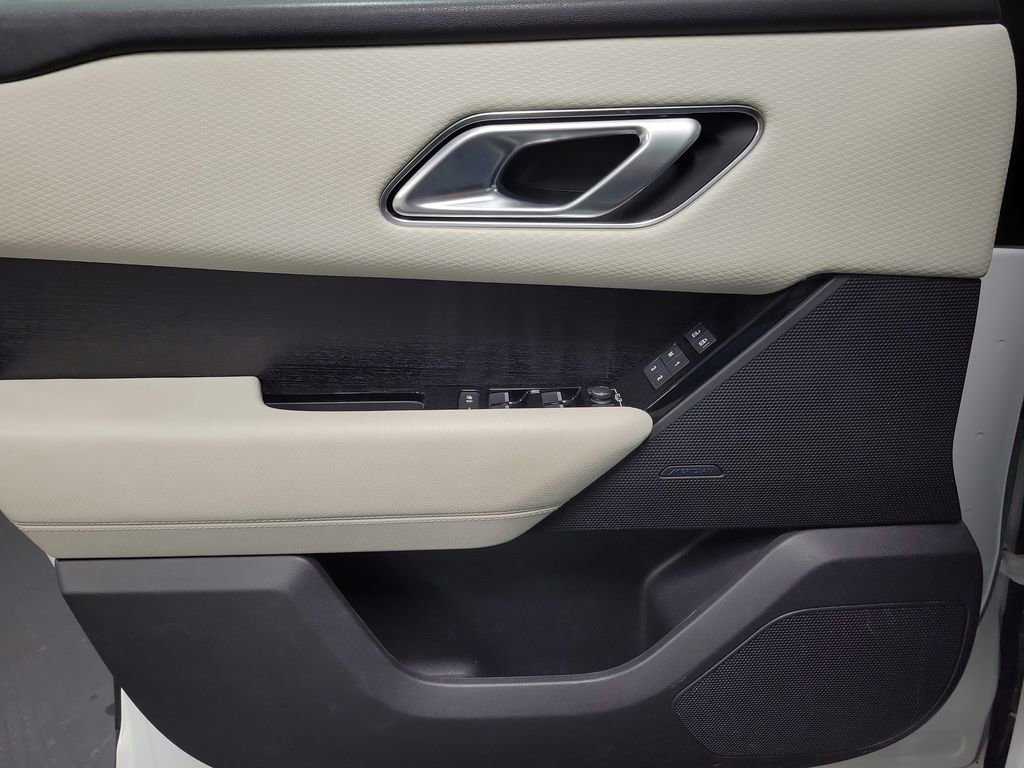 Used 2021 Land Rover Range Rover Velar S image 21