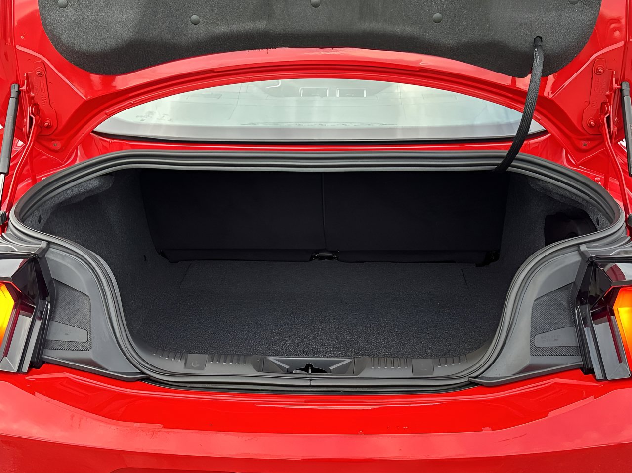 Certified 2024 Ford Mustang Premium image 28