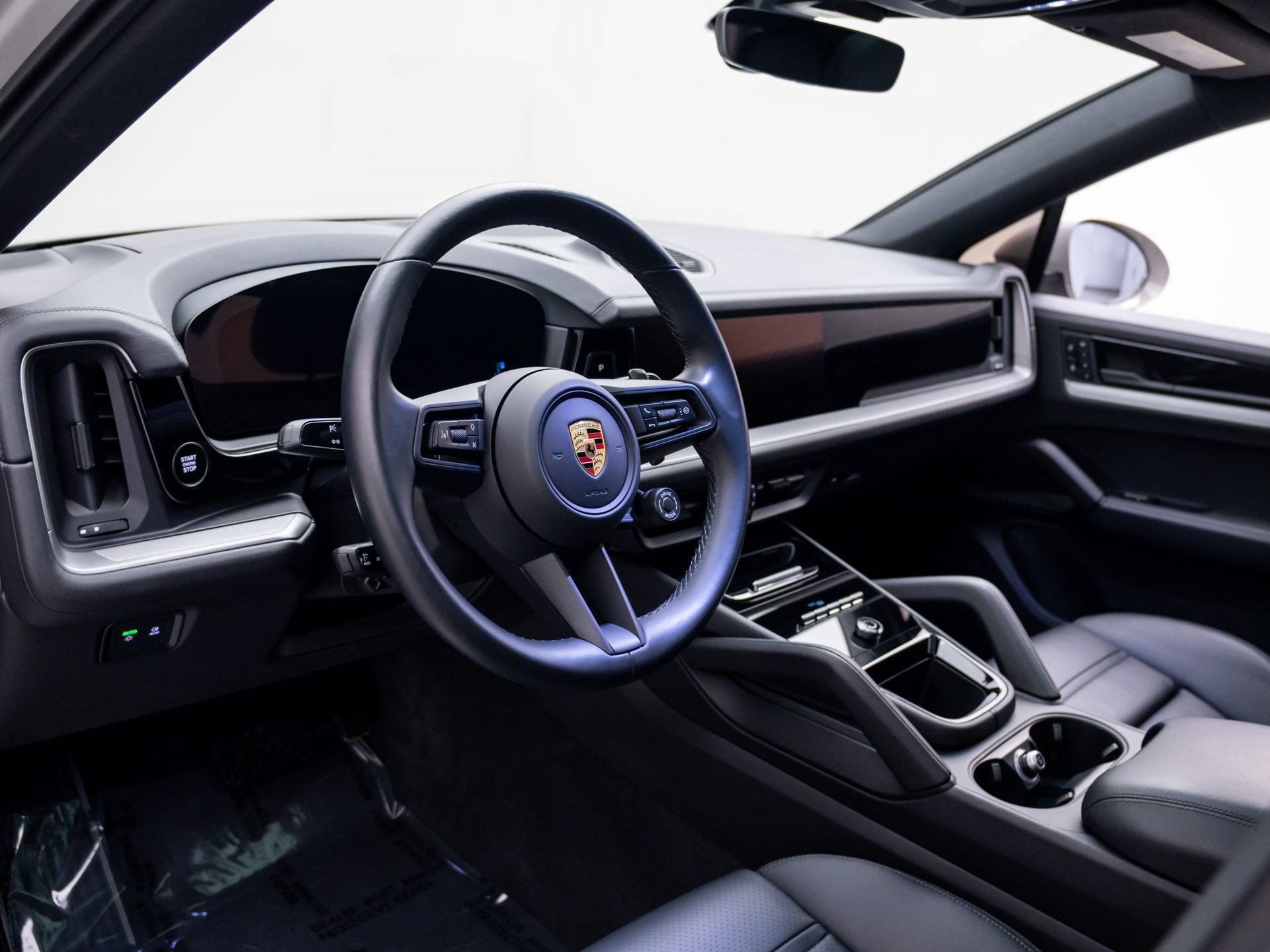 Used 2024 Porsche Cayenne Coupe AWD/4WD image 15