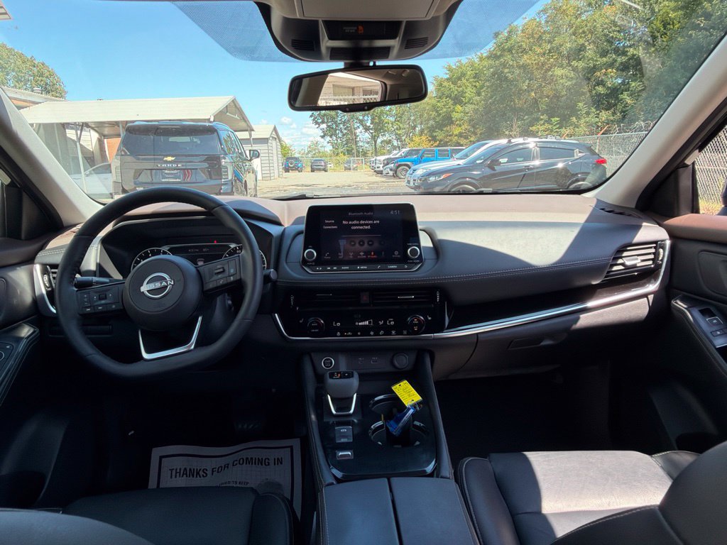 Used 2023 Nissan Rogue SL FWD image 21