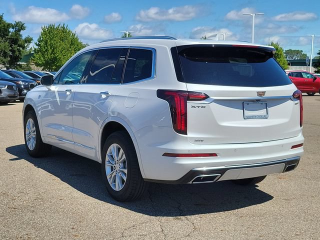 Certified 2025 Cadillac XT6 Luxury AWD/4WD image 5