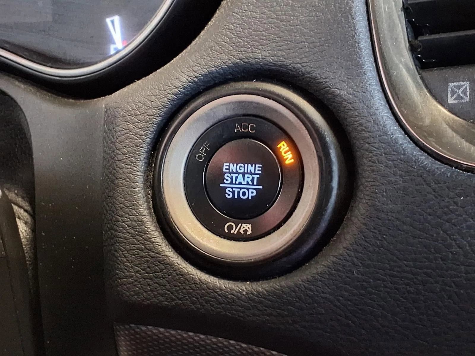 Used 2020 Dodge Durango GT image 28