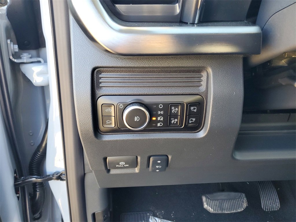 New 2025 Ford F250 Lariat w/ Lariat Ultimate Package image 10