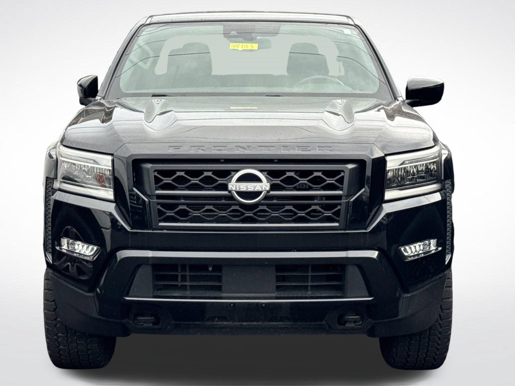 Used 2023 Nissan Frontier SV w/ Midnight Edition Package AWD/4WD image 3