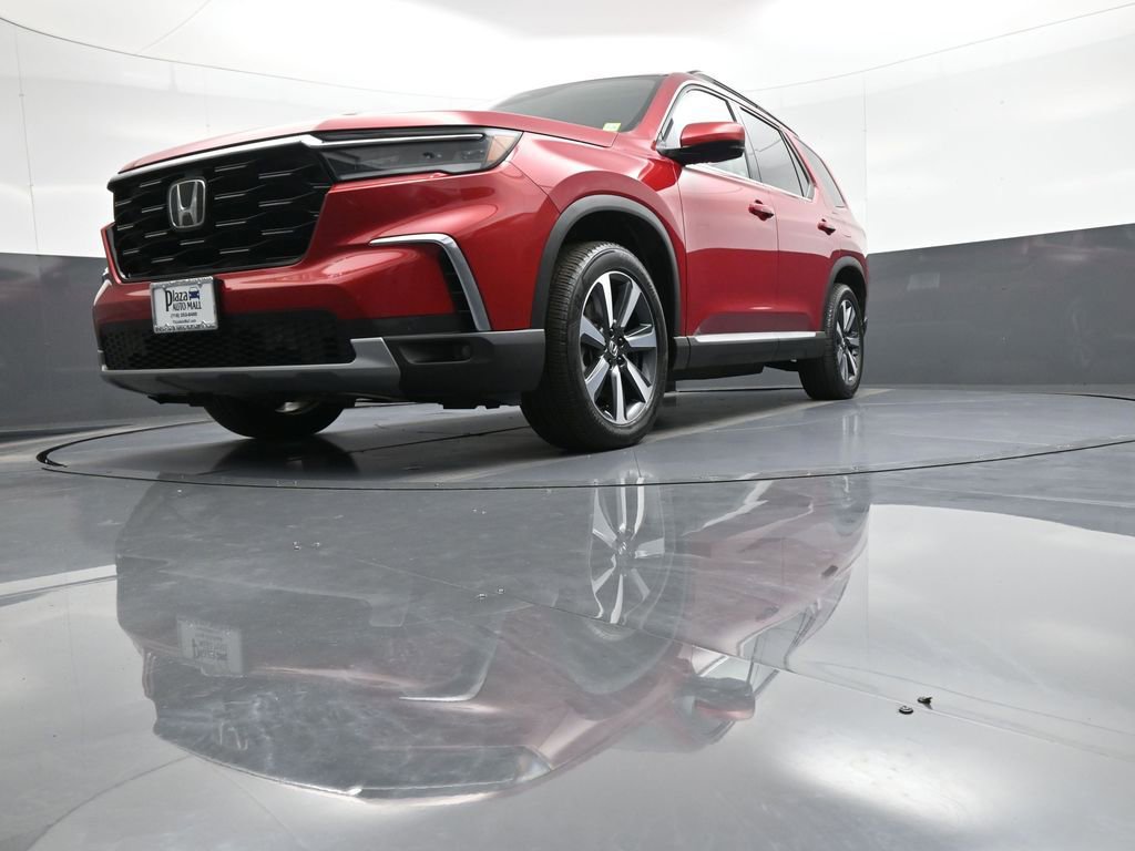 Used 2024 Honda Pilot Touring image 28