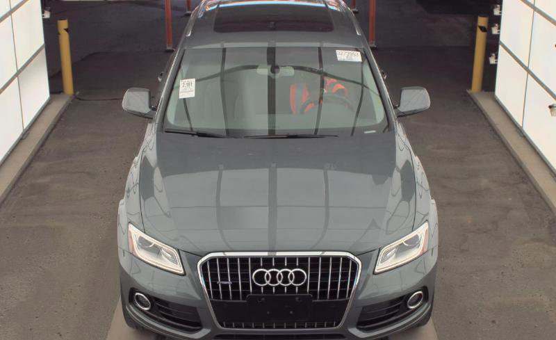 Used 2016 Audi Q5 2.0T Premium Plus w/ Technology Package AWD/4WD image 2