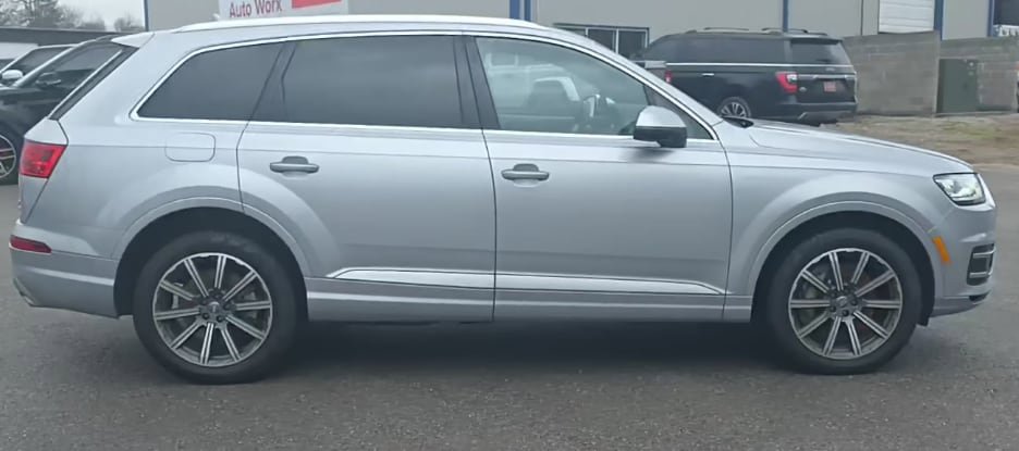 Used 2018 Audi Q7 3.0T Premium Plus AWD/4WD image 11
