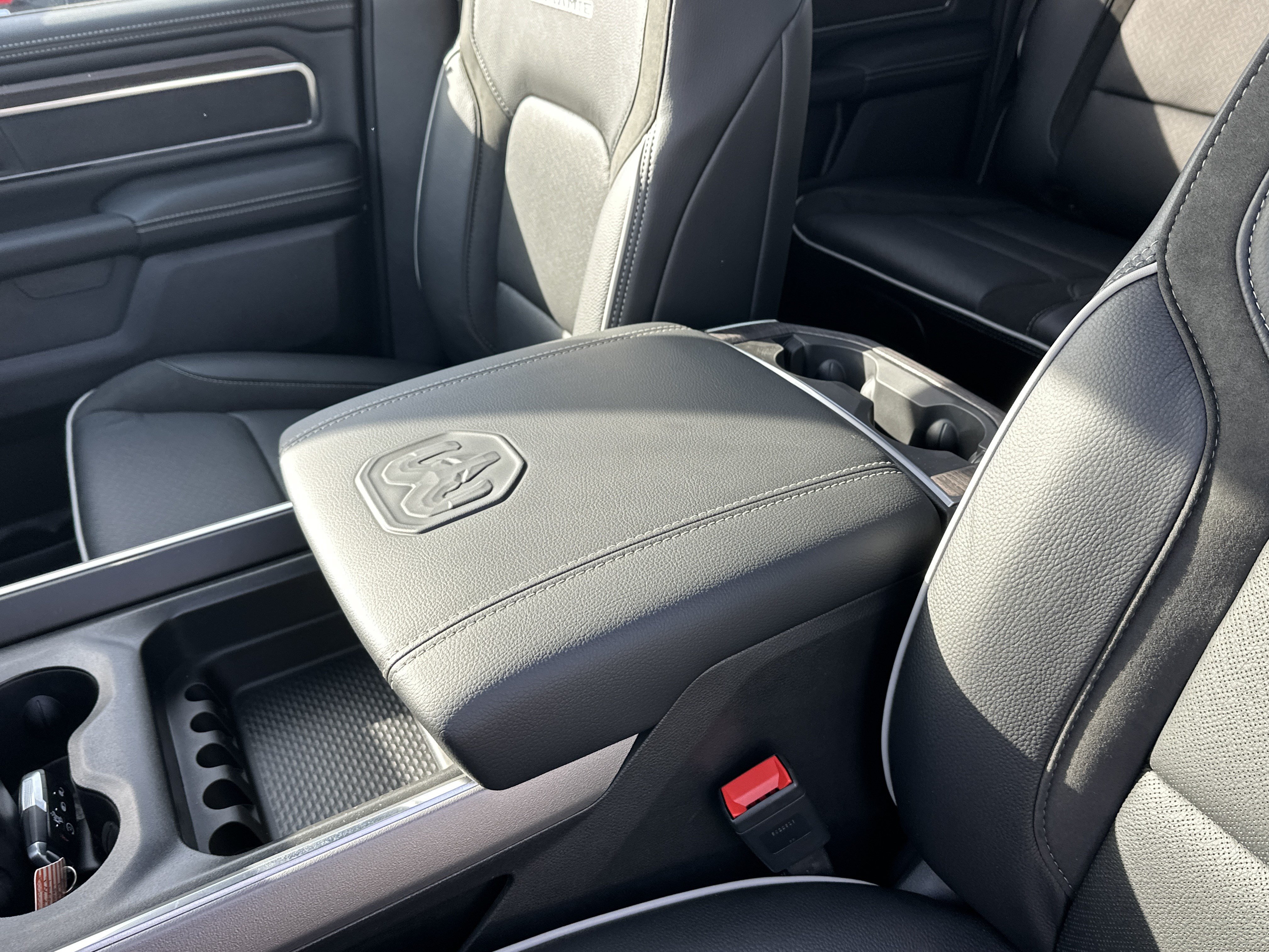 New 2026 RAM 1500 Laramie w/ Sport Appearance Package AWD/4WD image 16
