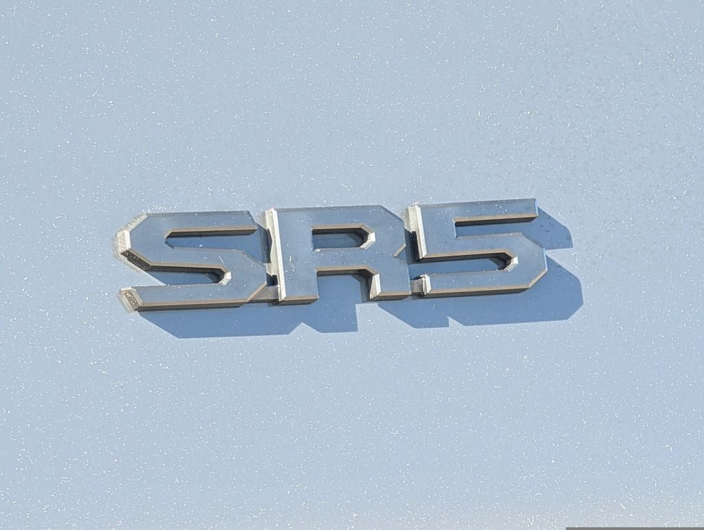 Used 2025 Toyota 4Runner SR5 AWD/4WD image 9