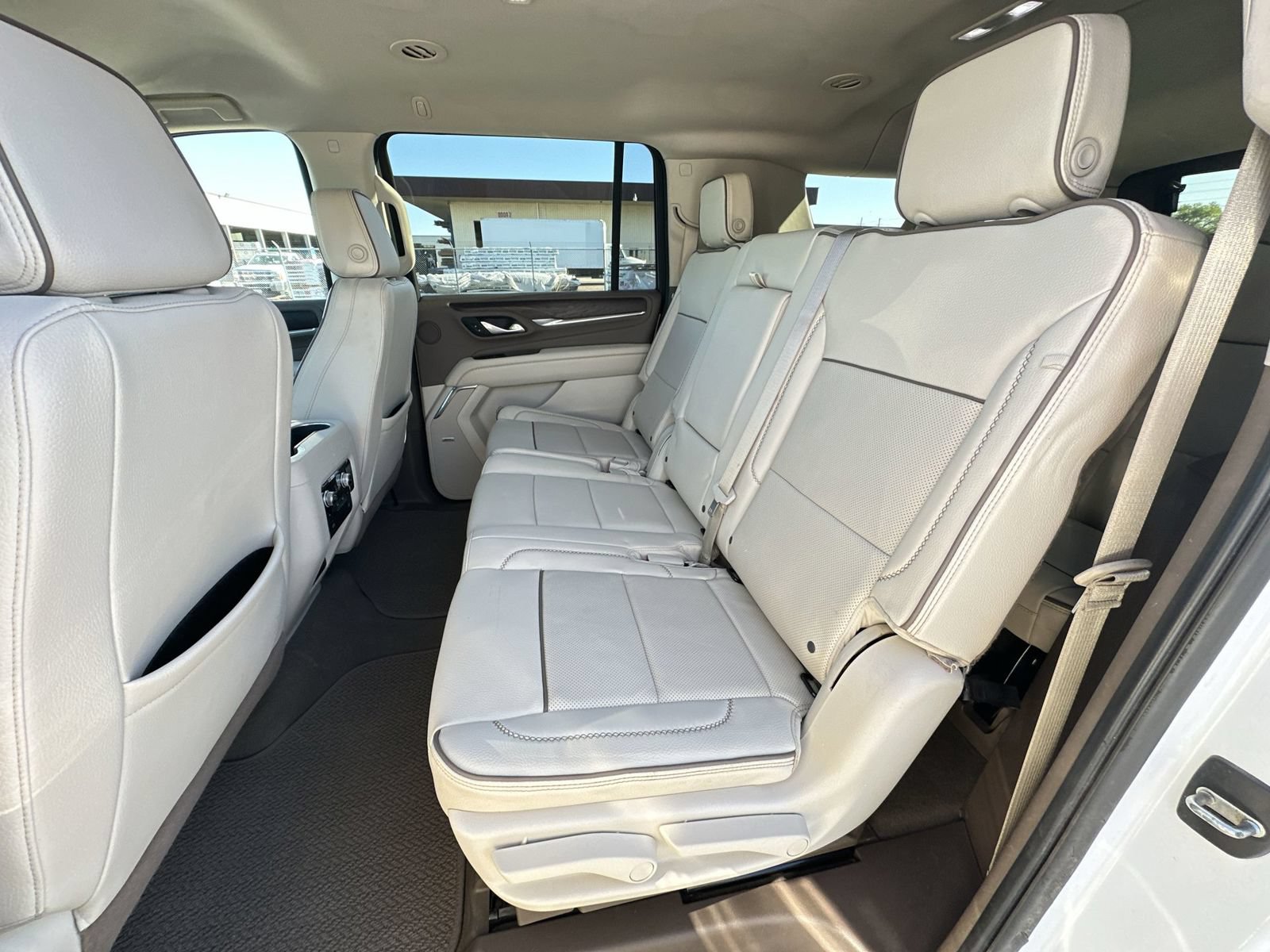 Used 2023 GMC Yukon XL Denali w/ Max Trailering Package AWD/4WD image 25