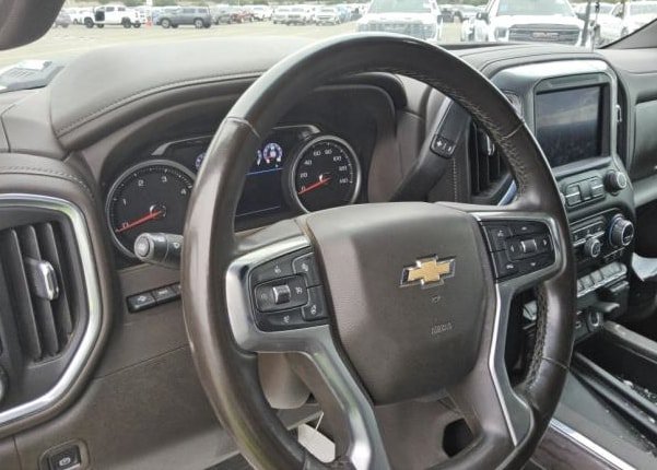 Used 2023 Chevrolet Silverado 3500 LTZ w/ LTZ Plus Package AWD/4WD image 8