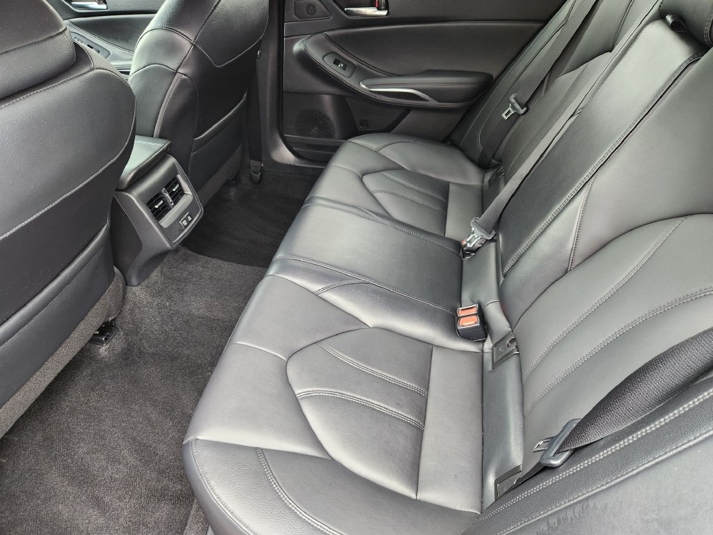 Used 2022 Toyota Avalon XLE FWD image 19