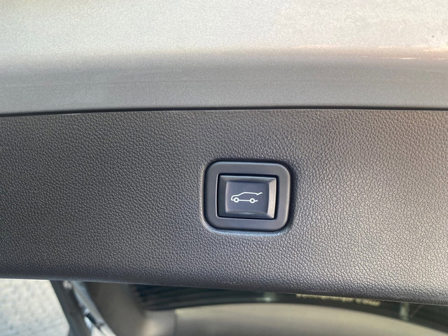 Used 2022 Chevrolet Blazer RS w/ Enhanced Convenience Package image 40