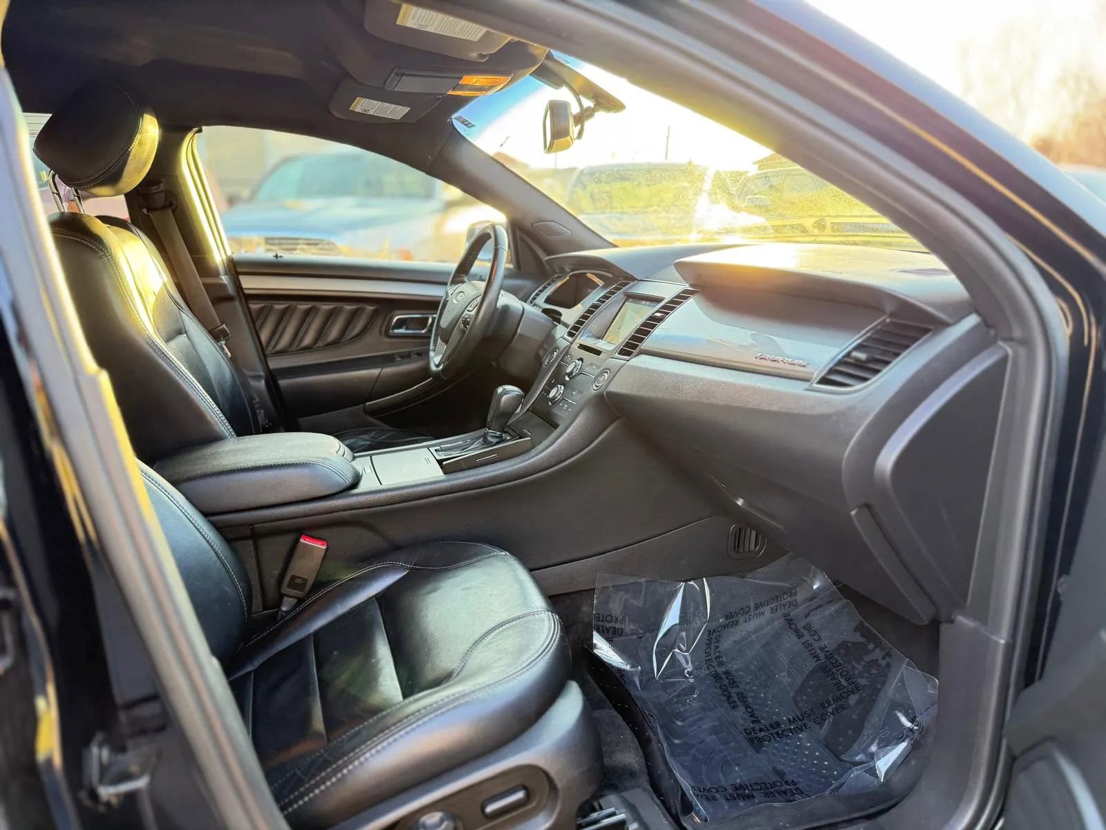 Used 2016 Ford Taurus SEL w/ Equipment Group 201A FWD image 21